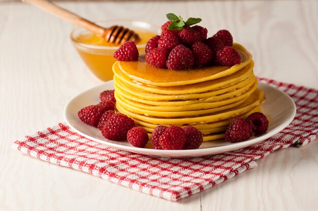 Pancakes con frutti di bosco