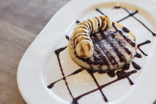 Pancakes con sciroppo di cioccolato