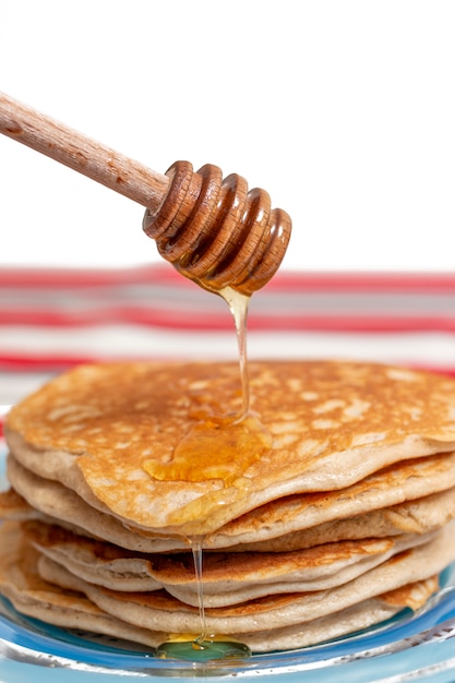 Pancakes soffici in stile americano semplice