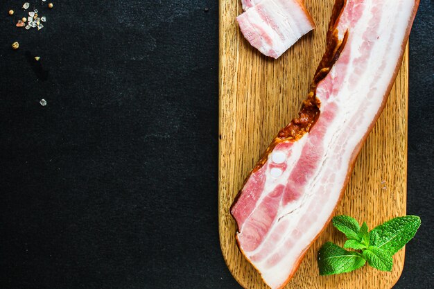 Pancetta affumicata pezzo di carne