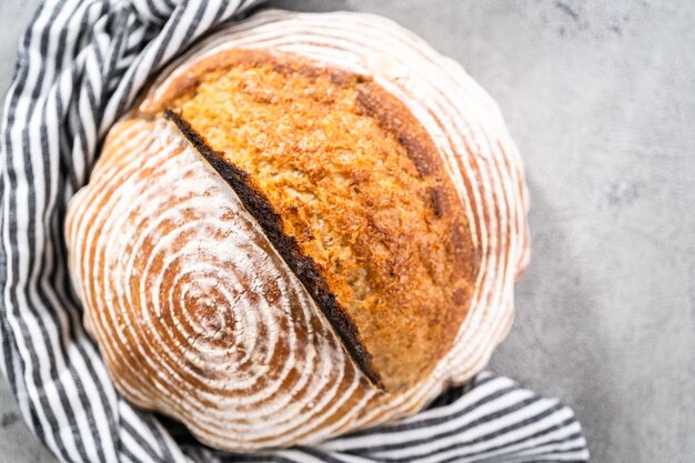 Pane a lievitazione naturale di frumento