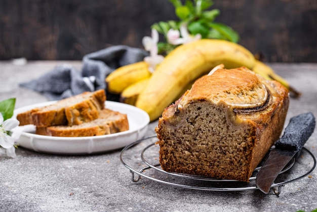 Pane alla banana o torta di pane