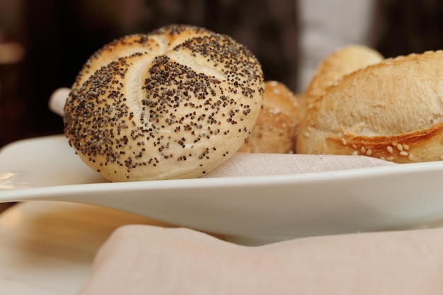 Pane bianco fresco in un ristorante