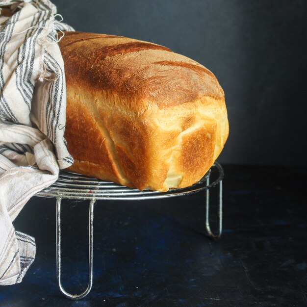 Pane bianco