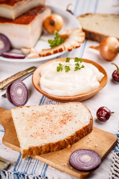 Pane con lardo