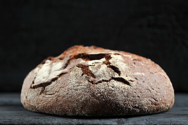 Pane di segale, pagnotta intera