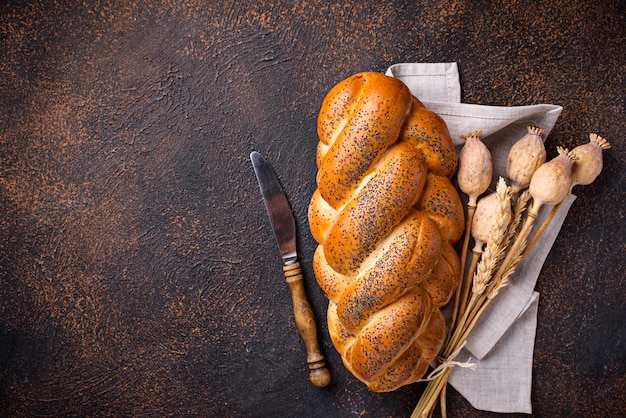 Pane dolce con semi di papavero