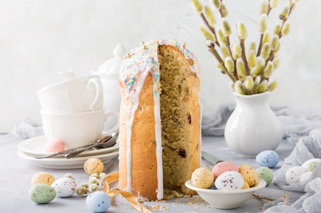 Pane dolce ortodosso di Pasqua