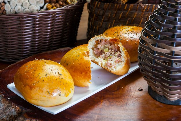 Pane dolce rotondo da forno