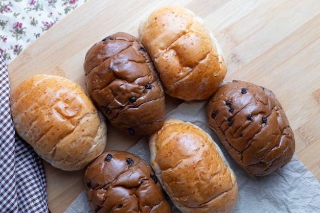 Pane fatto in casa sul tavolo