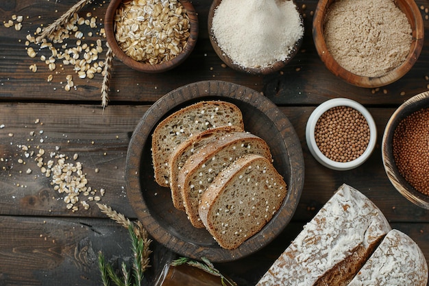 Pane integrale e cereali assortiti su tavolo di legno con IA generata