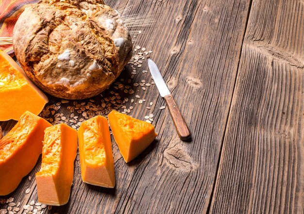 Pane rustico con zucca