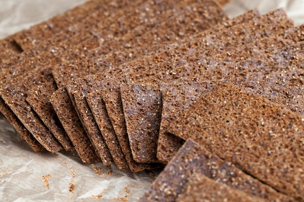 Pane sottile e croccante da vicino