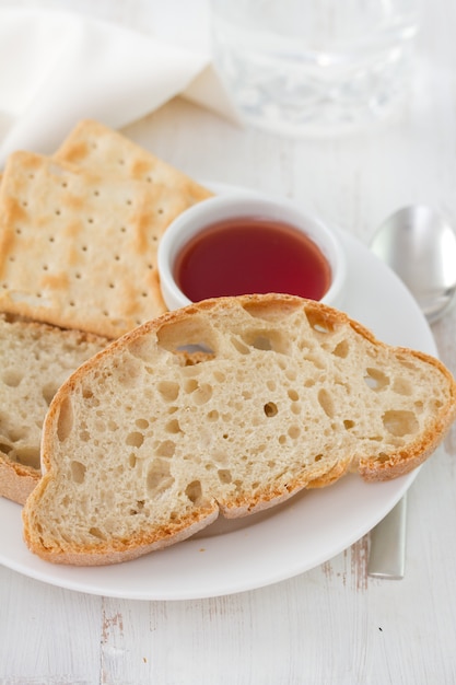 Pane, toast e marmellata