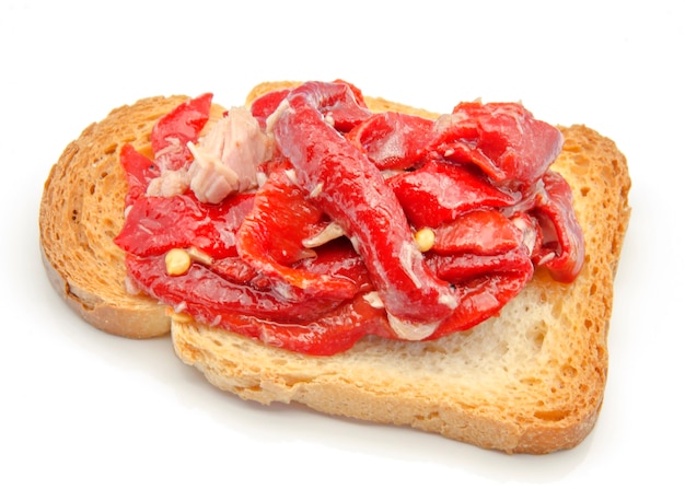 Pane tostato con verdure