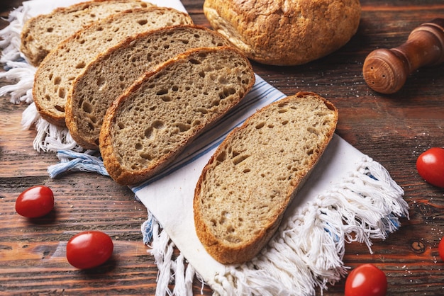 Pane tostato in fette artigianale