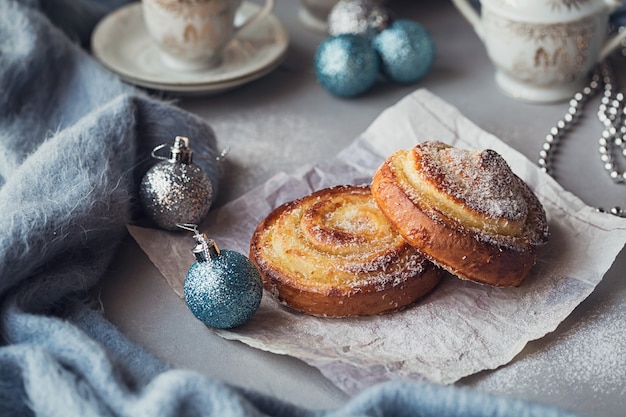 Panini con decorazioni per le vacanze di Natale o Capodanno.