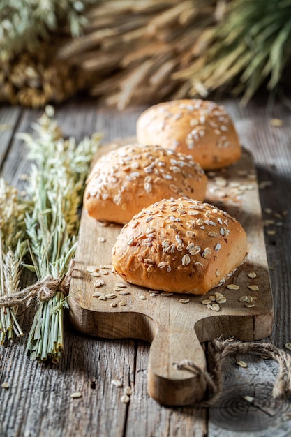 Panini di avena sani e integrali cotti in casa