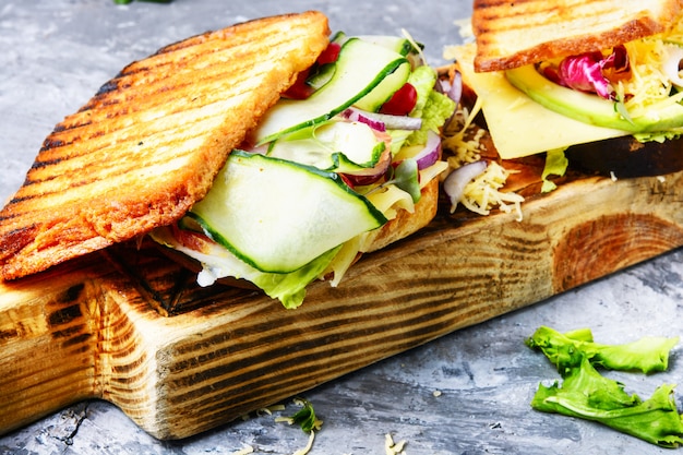 Panini sul tagliere