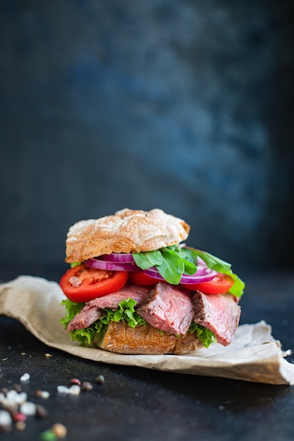 panino con carne e verdure