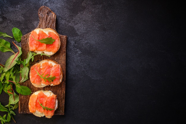 panino salmone smorrebrod delizioso spuntino pesce pesce