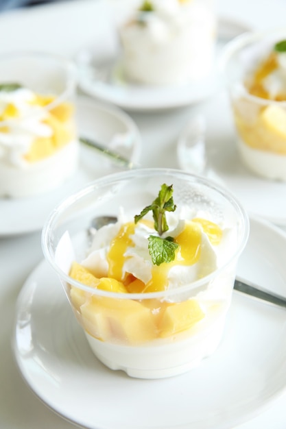 Panna cotta al mango