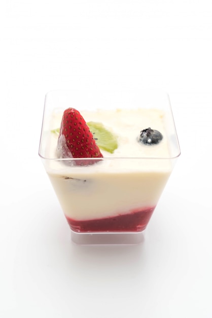 panna cotta con salsa di fragole