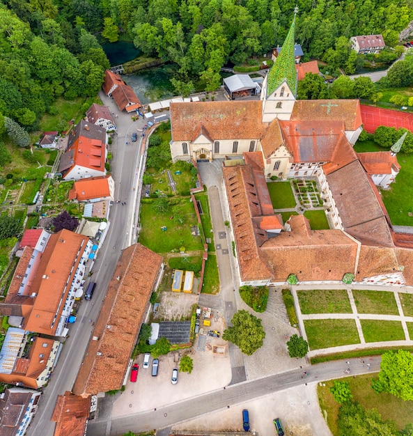 Panorama aereo al monastero di Blaubeuren Germania