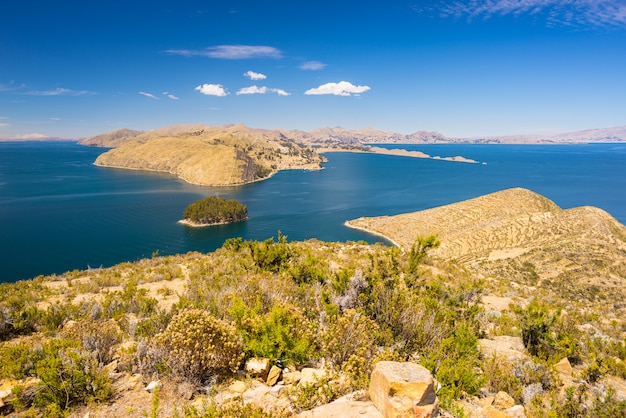 Panorama dall'isola del sole, lago Titicaca, Bolivia