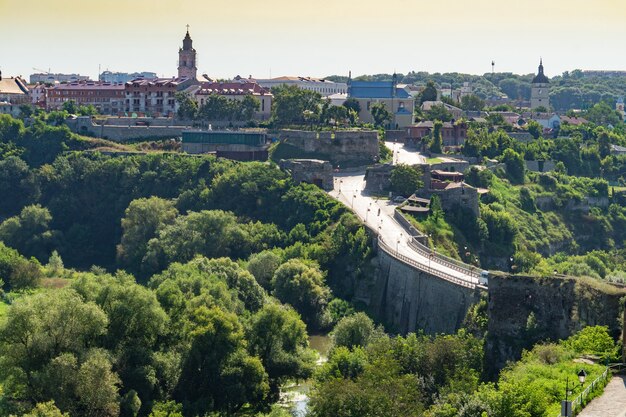 Panorama del centro storico della città di Kamianets-Podilskyi, Ucraina