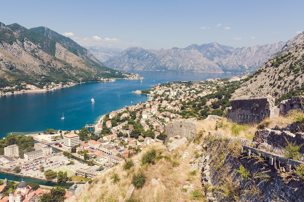 Panorama della baia di Boka Kotorska dalla montagna