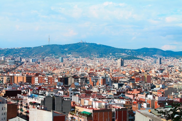 Panorama della città di Barcellona in estate