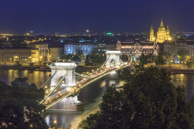 Panorama di Budapest punto di riferimento, Ungheria, Ponte delle Catene e fiume Danubio