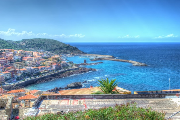 Panorama di Castelsardo in una giornata estiva