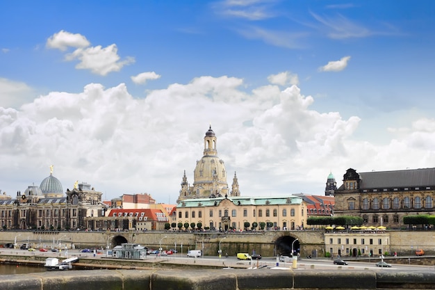 Panorama di Dresda dal ponte sull'Elba. Germania