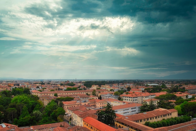 Panoramica della città di Pisa