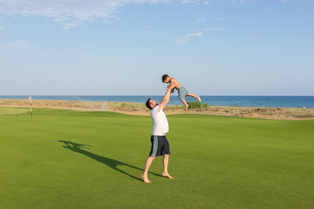 Papà e figlio nella felicità