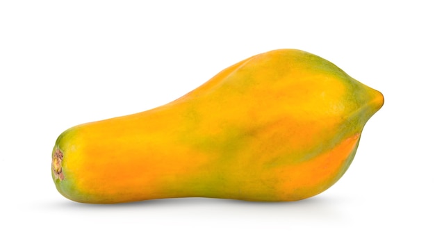 Papaya isolato su sfondo bianco