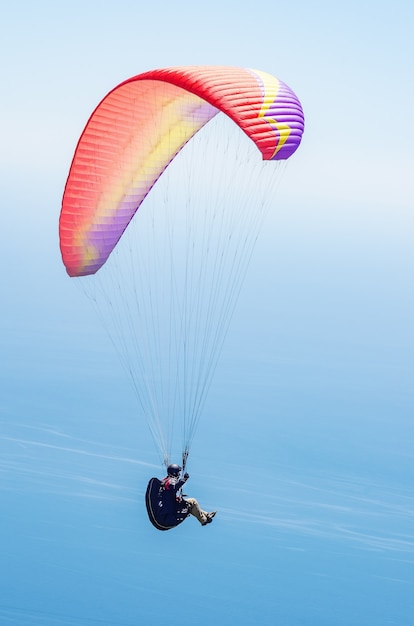 parapendio sul mare