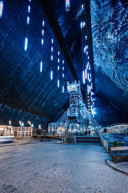 Parco a tema sotterraneo nella grande miniera di sale Salina Turda Turda in Romania transilvania Popolare destinazione turistica