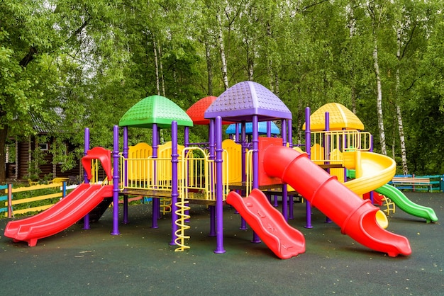 Parco giochi colorato per bambini