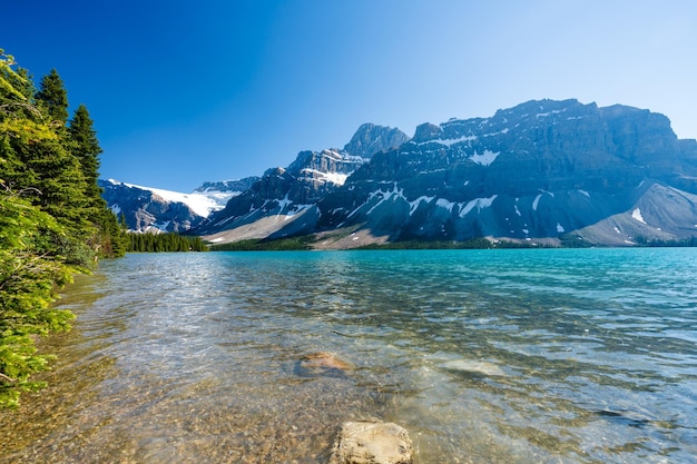 Parco nazionale di Banff bellissimo paesaggio Bow Lake in estate Alberta Canada Montagne Rocciose canadesi