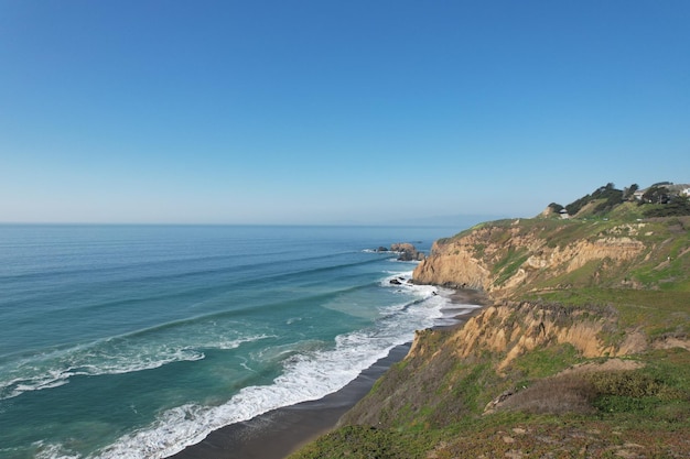 Parco roccioso delle scogliere e dell'Oceano Mussell a Pacifica California