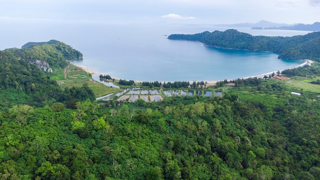 Pari Beach vista dalla cima del Monte Paro Aceh Indonesia