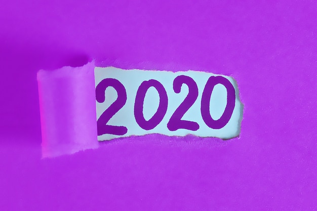 Parola rivelatrice strappata pezzo nuovo anno 2020.