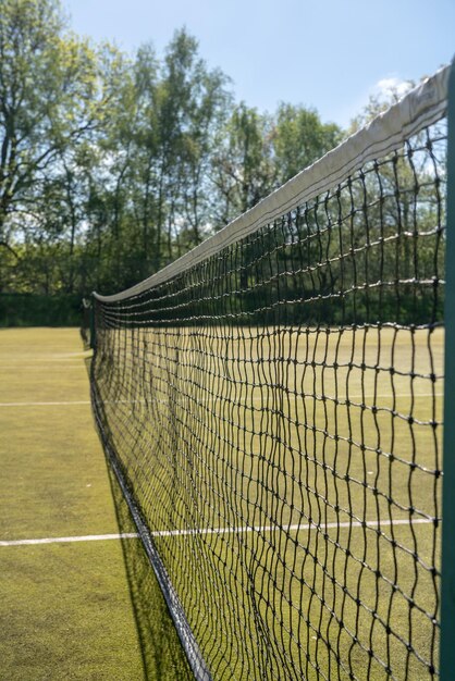 Particolare rete da tennis in campo