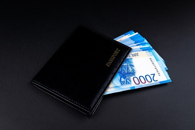 Passaporto russo e rubli banconote