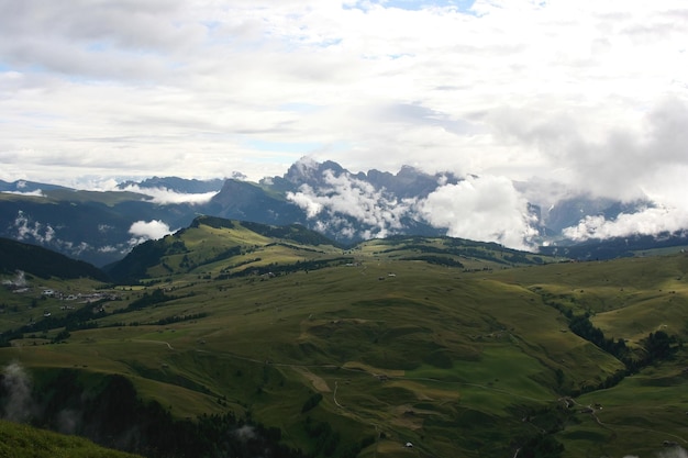 Passeggiata attraverso le Dolomiti italiane