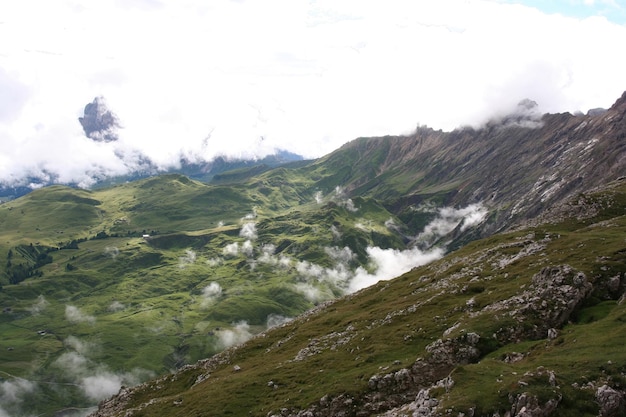 Passeggiata attraverso le Dolomiti italiane