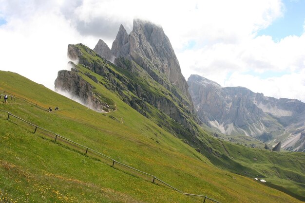 Passeggiata attraverso le Dolomiti italiane